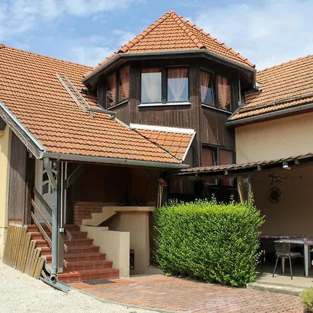 Elena Apartment *