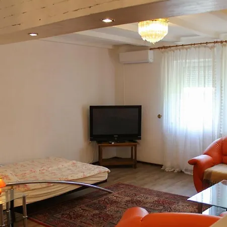 Elena Apartment *